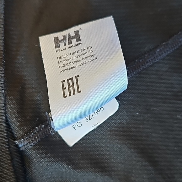 Helly Hansen Women's LIFA Crew Base Layer Long Sleeve, Small **flaws** - Picture 12 of 15